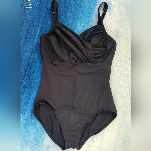 Magicsuit by Miraclesuit women's one piece swimsuit black size 12 - Picture 1 of 6